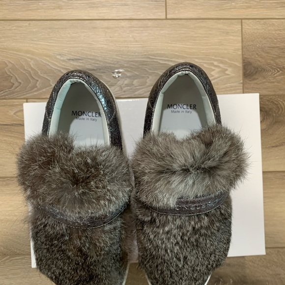 100% authentic Moncler Lucie scarpa sneaker silver metallic fur 39 us 9 - Picture 10 of 16